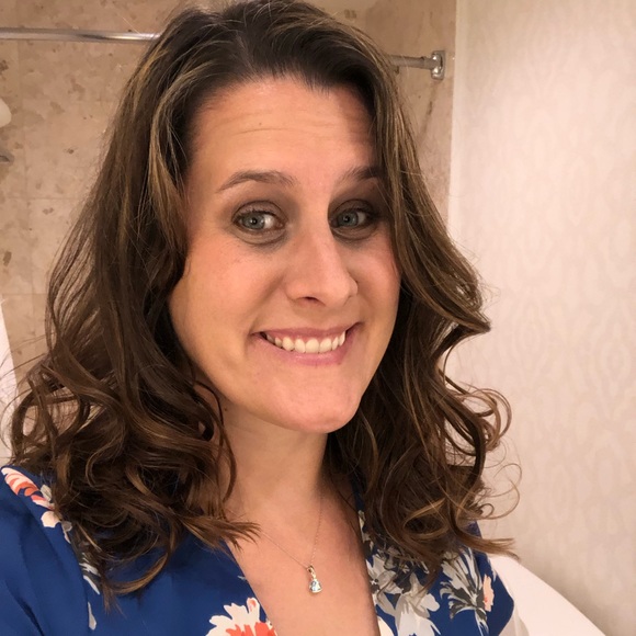 Meet your Posher, Amy - Picture 1 of 1